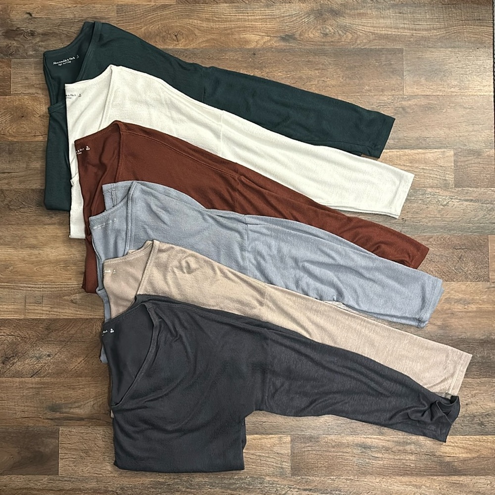 Lot of 6 Abercrombie & Fitch Soft A&F Cozy Long Sleeve V-Neck Tops